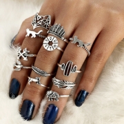 Fashion 12 Pieces Leaf Feather Round Finger Rings Multiple Sets Of Rings